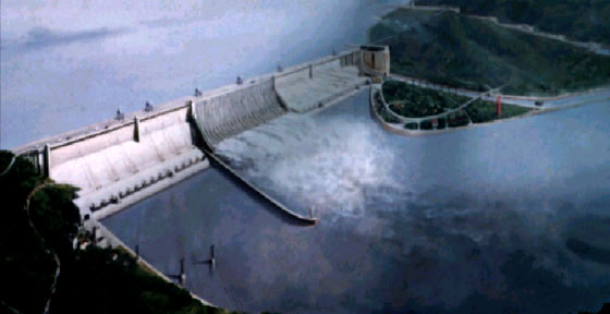 three gorges dam look